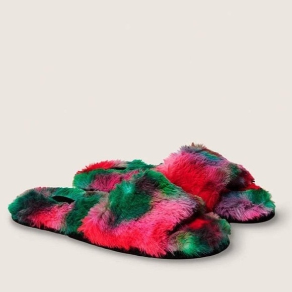 Victoria’s Secret NEW SOLD OUT PINK Tie Dye Cozy Slippers - Picture 2 of 2